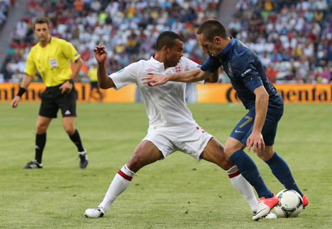 File:Ashley Cole - Franck Ribéry 20120611.jpg