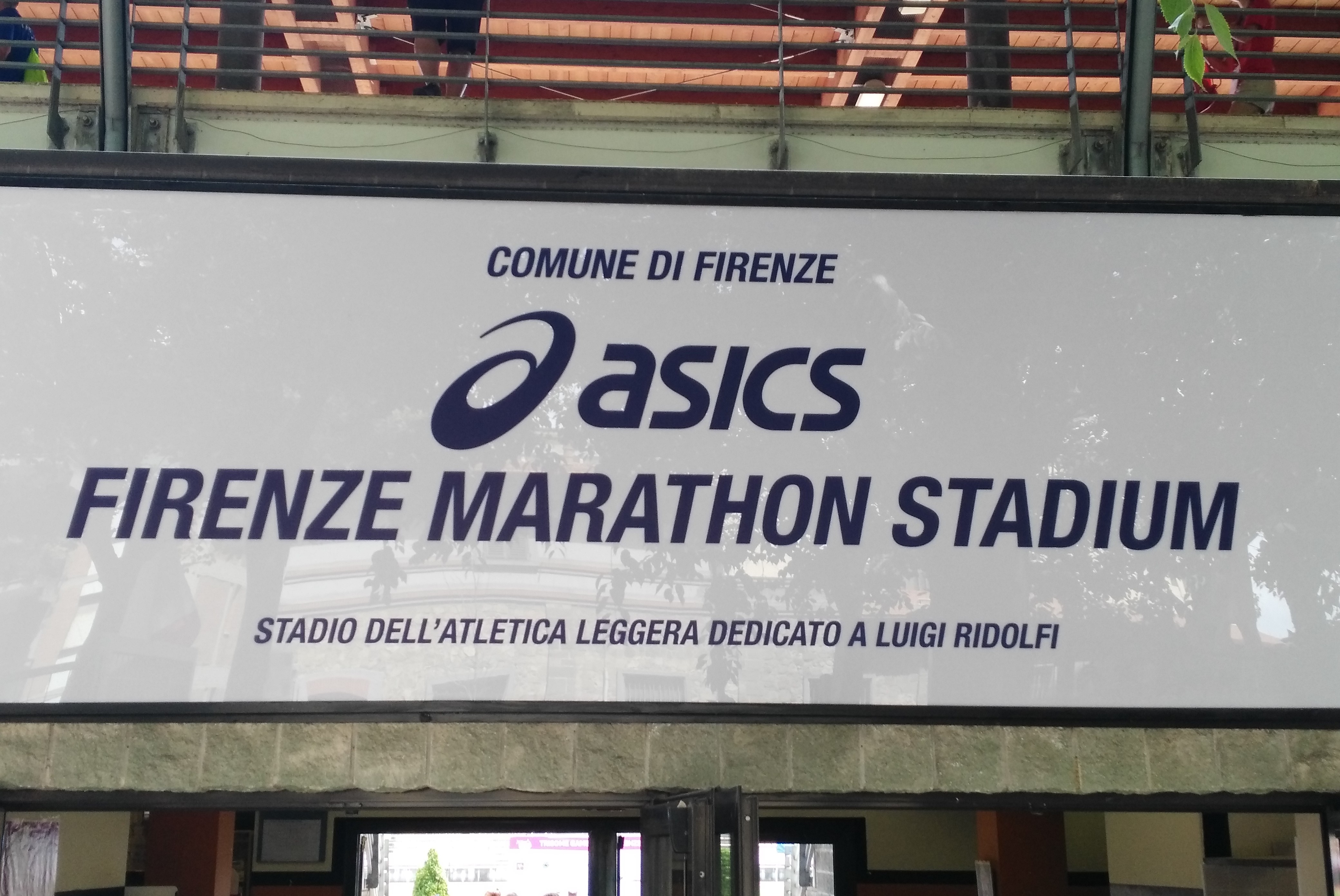 File:Asics Firenze Marathon Stadium.jpg - Wikimedia Commons