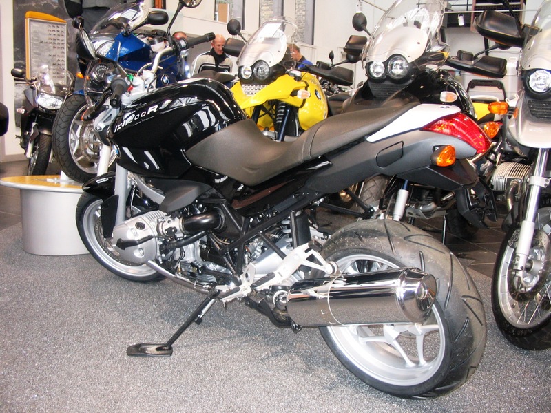 File:BMW R1200R.jpg