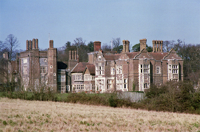 File:Betteshanger House, Northbourne Geograph-3389049-by-Stephen-Richards.jpg