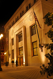 St. Louis Federal Reserve exterior