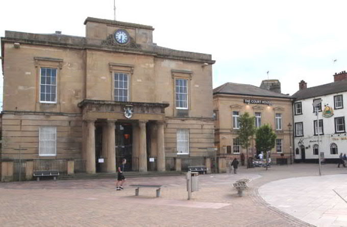 File:Mansfield Old Town Hall and Old Court.JPG