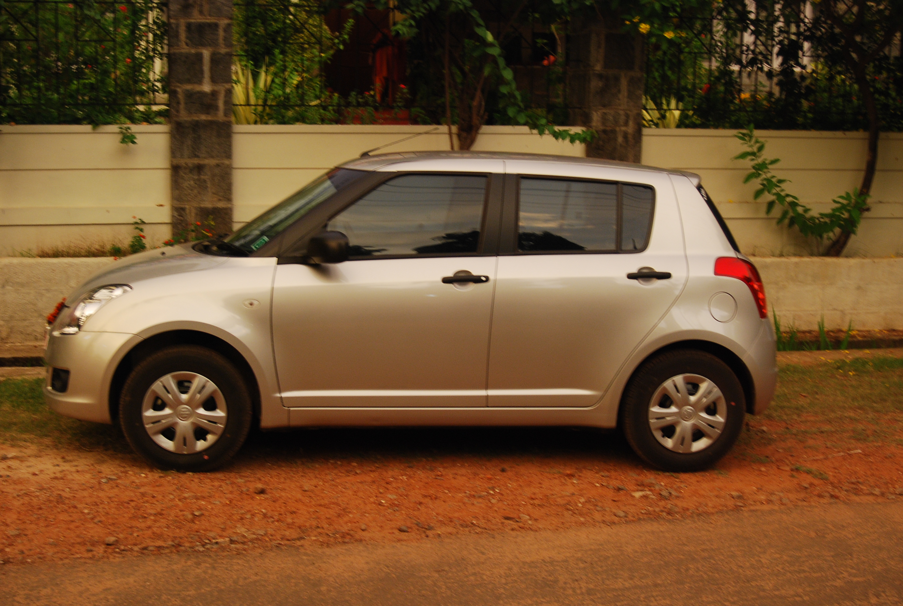 Category:Suzuki Swift - Wikimedia Commons