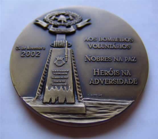 File:Medalha Monumento ao Bombeiro.jpg