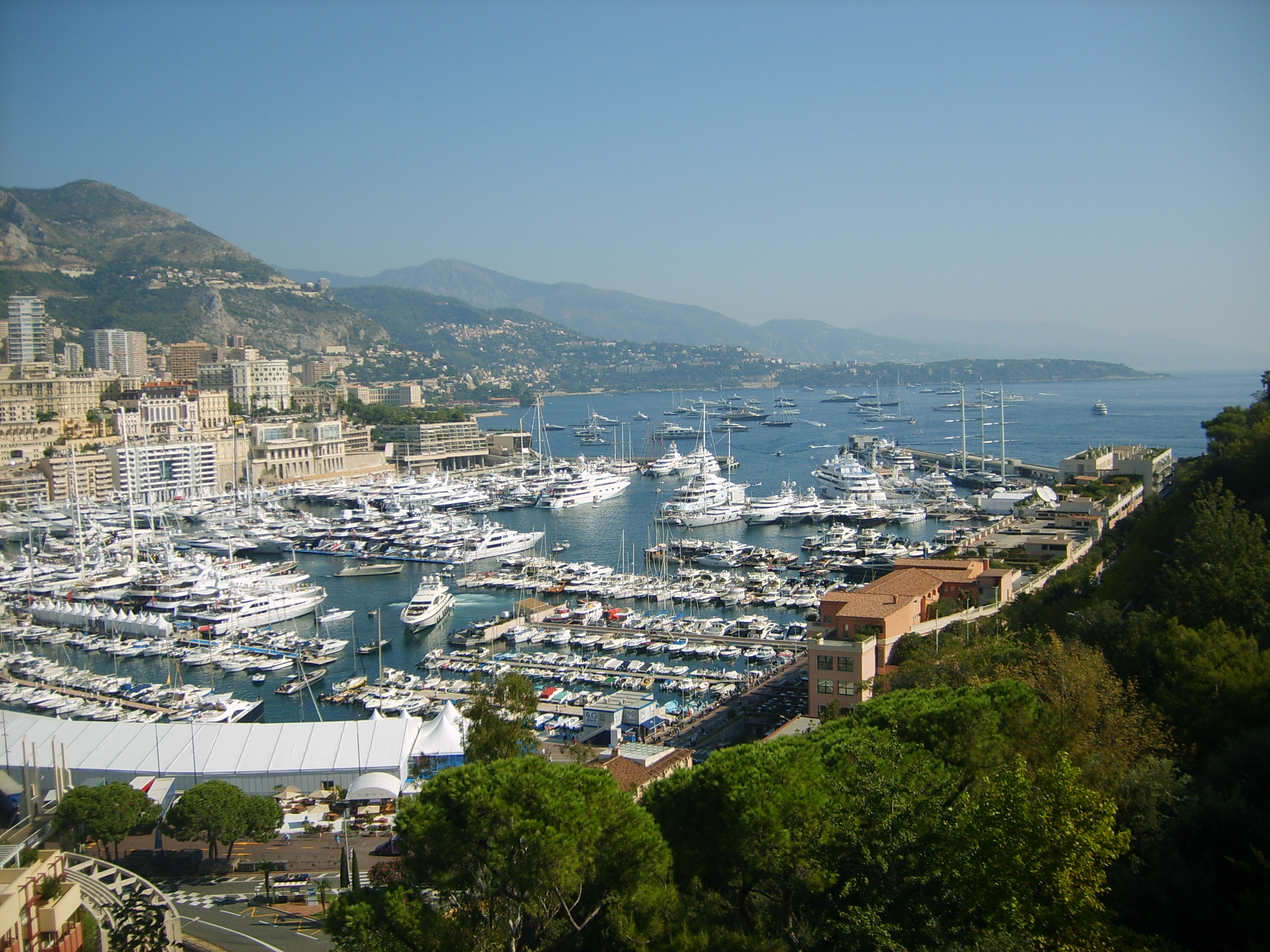 Monaco Dr