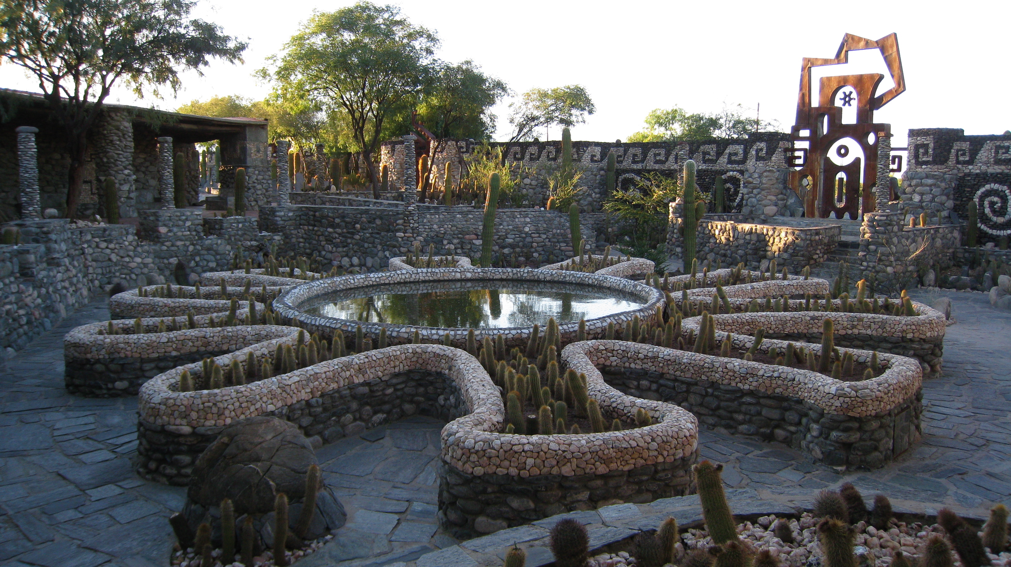 Pachamama Wasi Museum By Alicia Nijdam (Flickr: Museo Pachamama) [CC-BY-2.0 (https://creativecommons.org/licenses/by/2.0)], via Wikimedia Commons