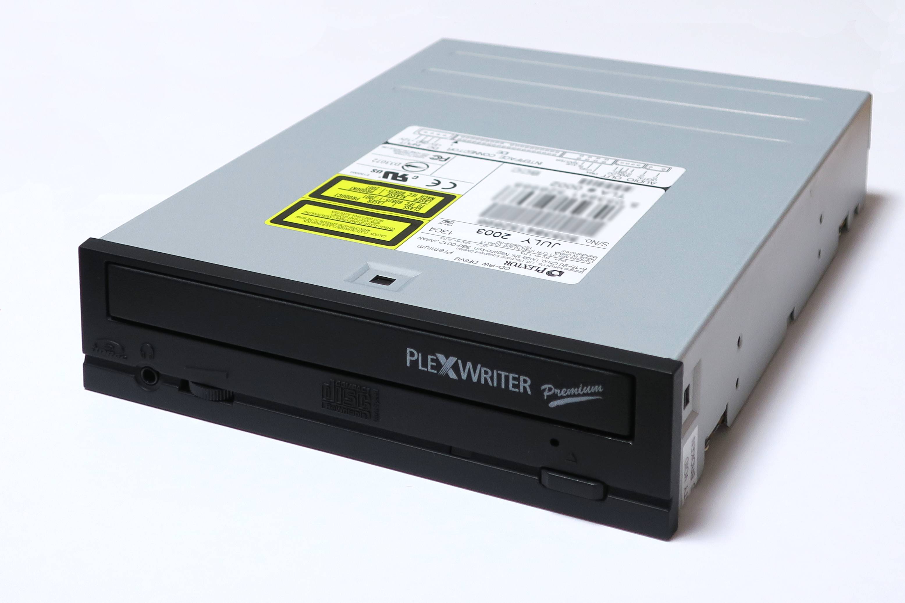 ファイル:Shinano Kenshi Plextor PlexWriter Premium CD-RW drive.jpg