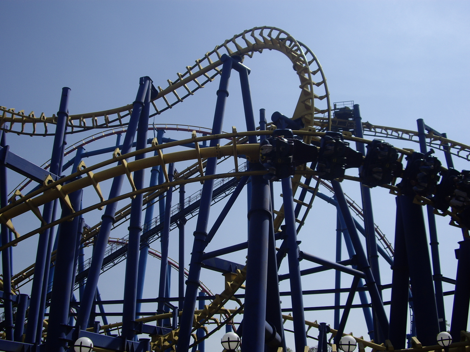 Archivo:Six Flags México - Batman the  - Wikipedia, la enciclopedia  libre