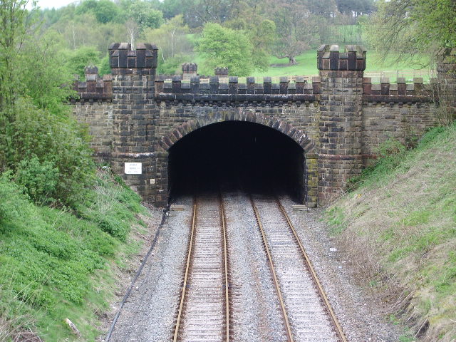 File:West entrance to Gisburn Tunnel - geograph.org.uk - 412122.jpg