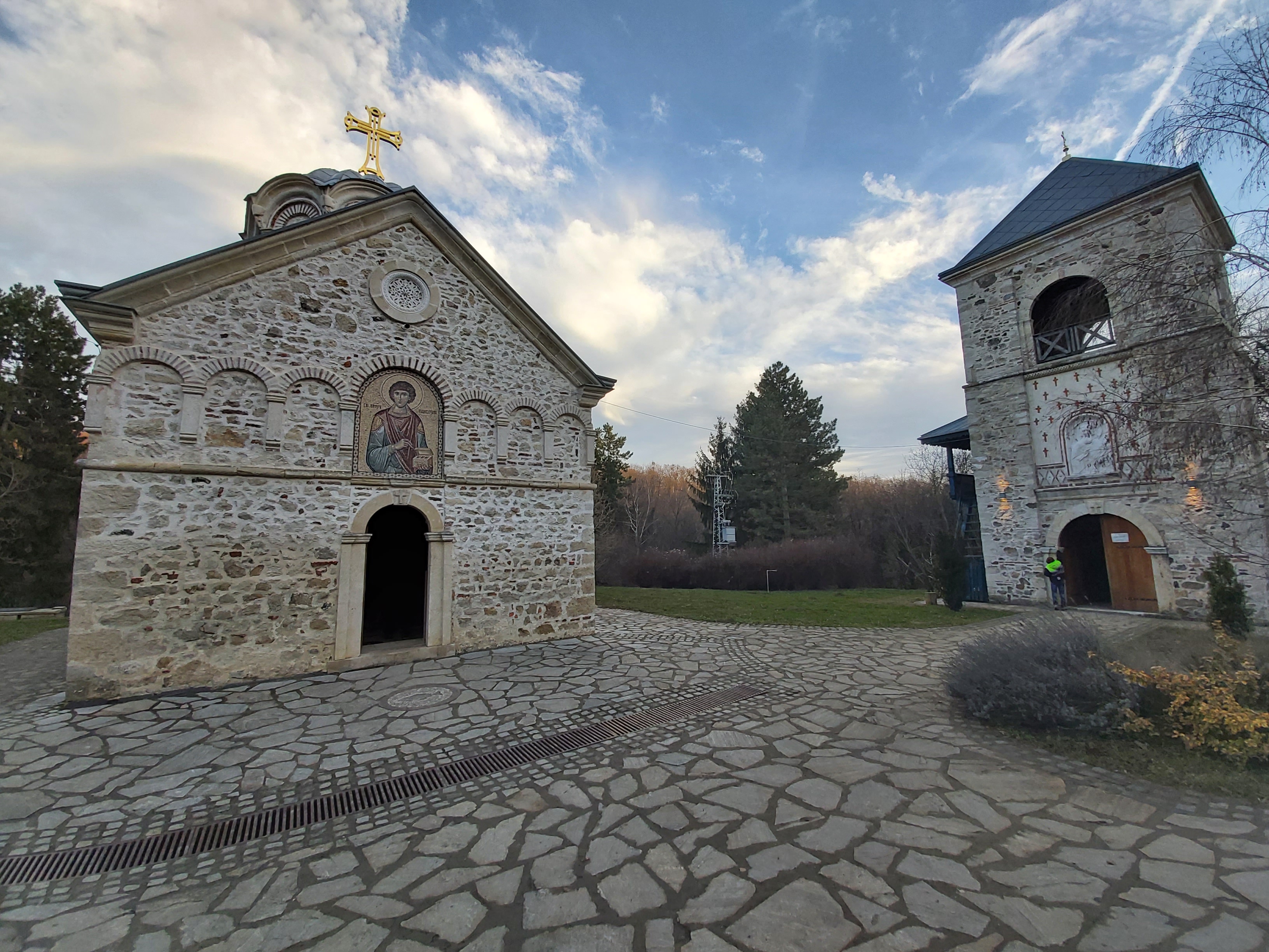 Манастир. Clonard Monastery. Курцово. Старо двомо.