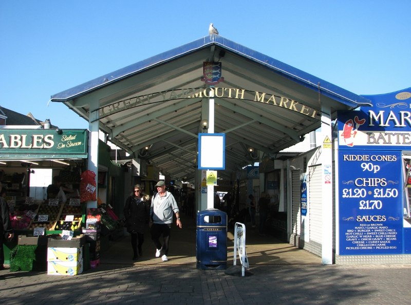 File:-2018-10-10 Entrance to the Covered Market, Great Yarmouth.jpg