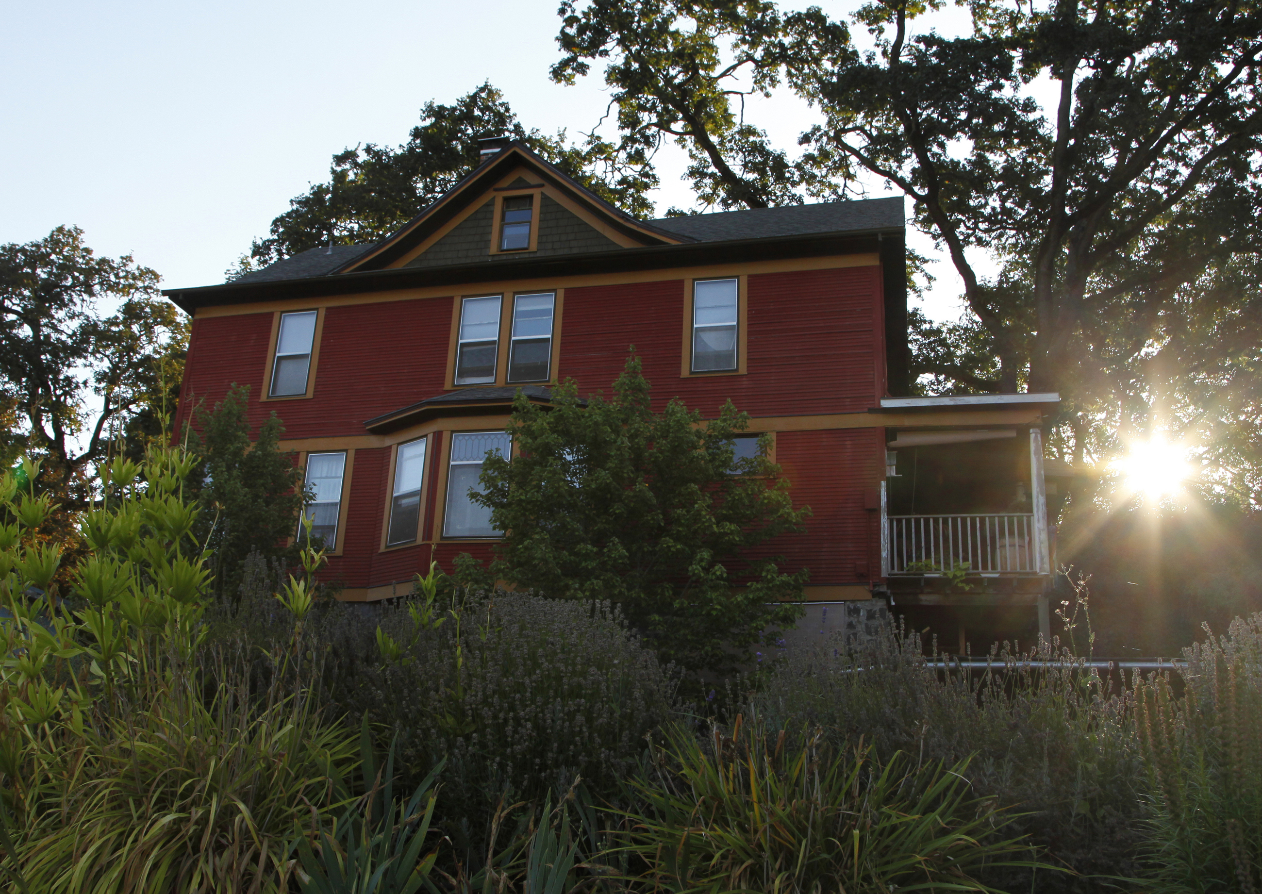 Photo of Murton E. and Lillian DeGuire House