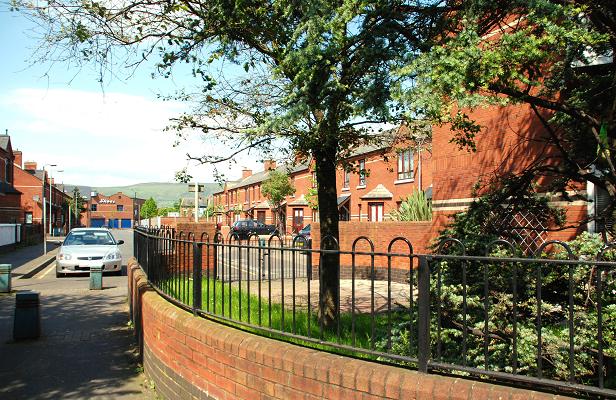 File:Albion Street, Belfast - geograph.org.uk - 1320320.jpg