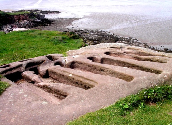 File:Ancient stone graves at St. Patrick's Chapel, Heysham - geograph.org.uk - 333469.jpg