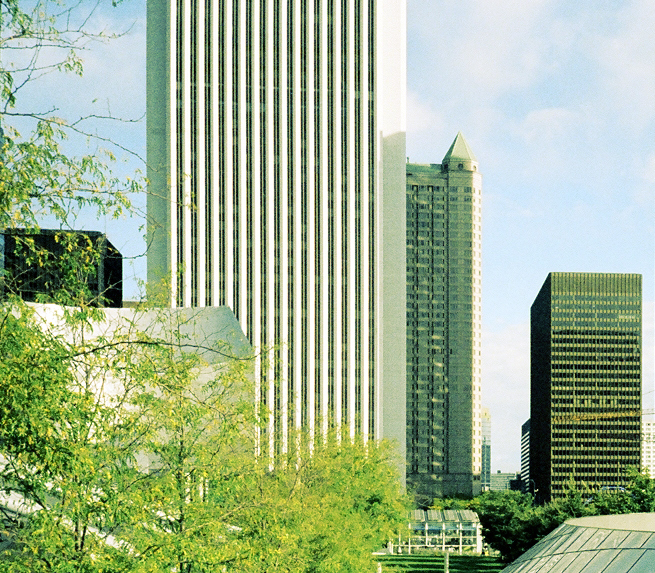 File:Aon Center (1766229825) (a).jpg