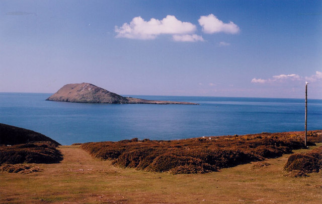 File:Bardsey Island - geograph.org.uk - 157482.jpg