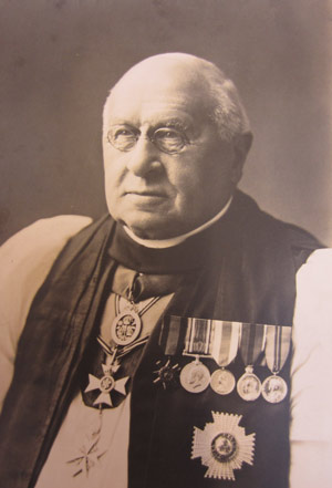 <span class="mw-page-title-main">John Taylor Smith</span> British Anglican bishop and military chaplain