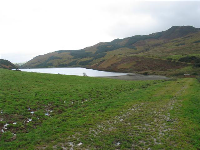 File:Crosshill Loch - geograph.org.uk - 606086.jpg