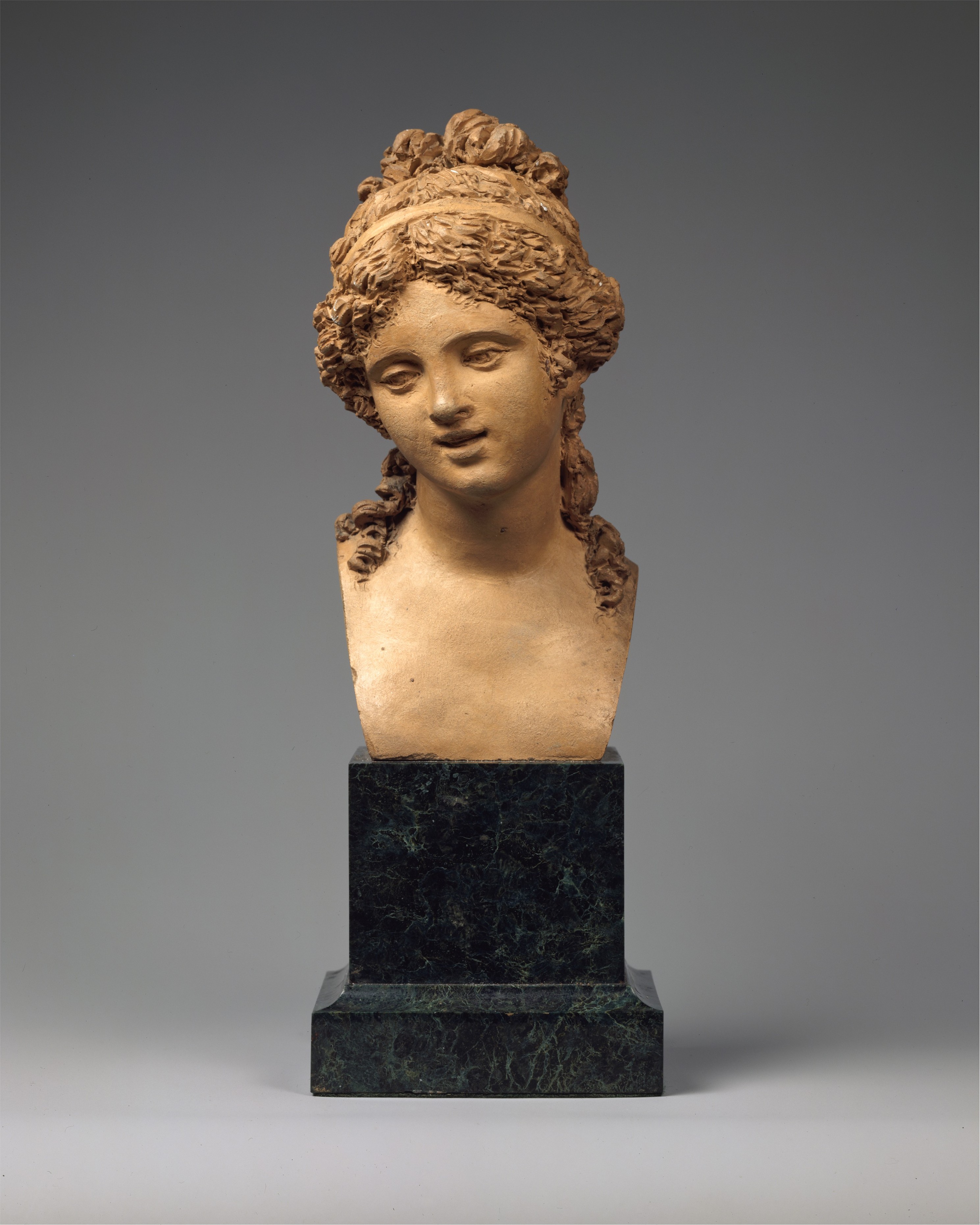 Female bust. Joseph Charles Marin скульптуры. Joseph Charles Marin с зади скульптура.