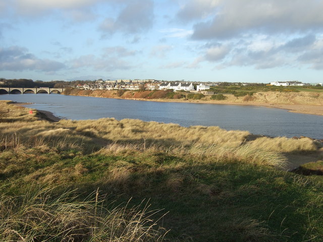 File:High tide in the Don estuary - geograph.org.uk - 627588.jpg