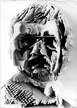 File:Klaus Kammerichs Selbstportrait 1974 Skulptur.jpg