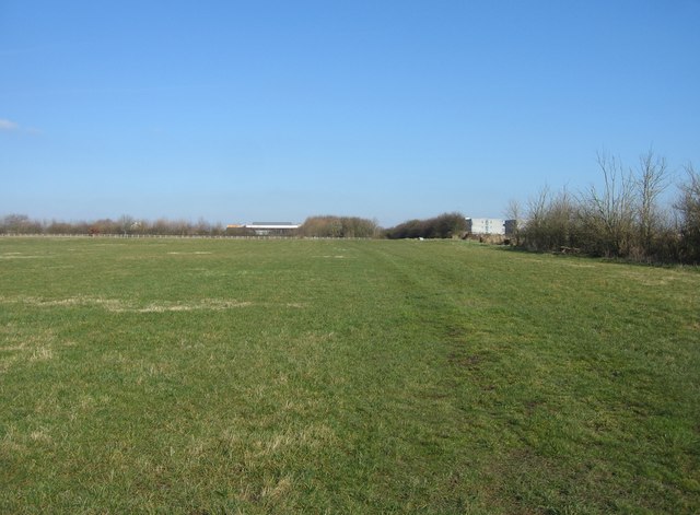 File:Looking towards Harcamlow Way - geograph.org.uk - 1190757.jpg