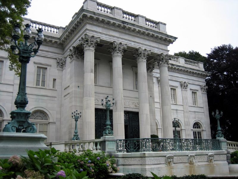 File:Marble House in Newport 01.jpg