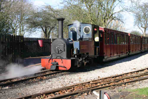 File:Markeaton Lady, Light Railway Locomotive.jpg