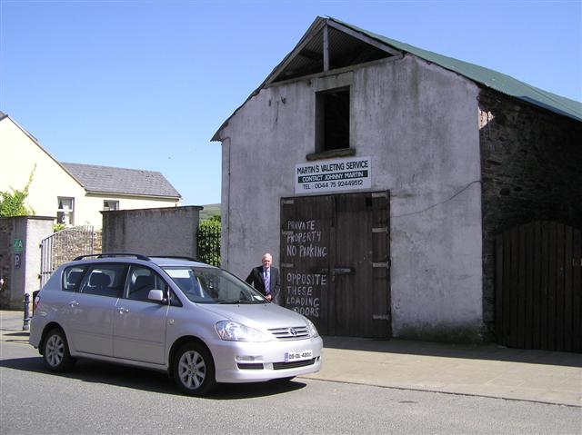 File:Martin's Valeting Service, Lifford - geograph.org.uk - 1303982.jpg