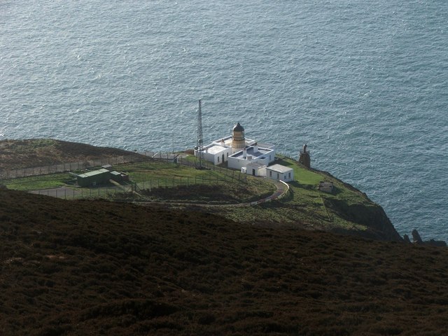 File:Mull of Kintyre Lighthouse. - geograph.org.uk - 347240.jpg