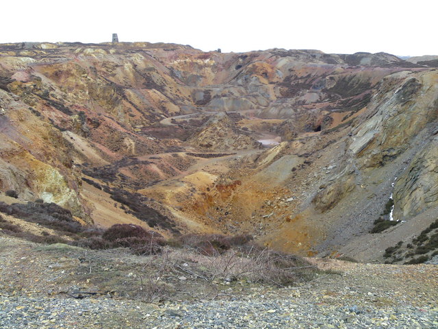 File:Parys Mountain - geograph.org.uk - 1406985.jpg