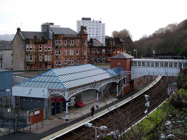 File:Port Glasgow railway station - geograph.org.uk - 2762869.jpg