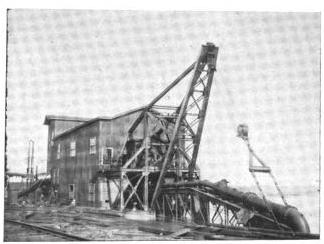 Dredge c. 1915, soon after construction QuincySandDredgec1915.jpg