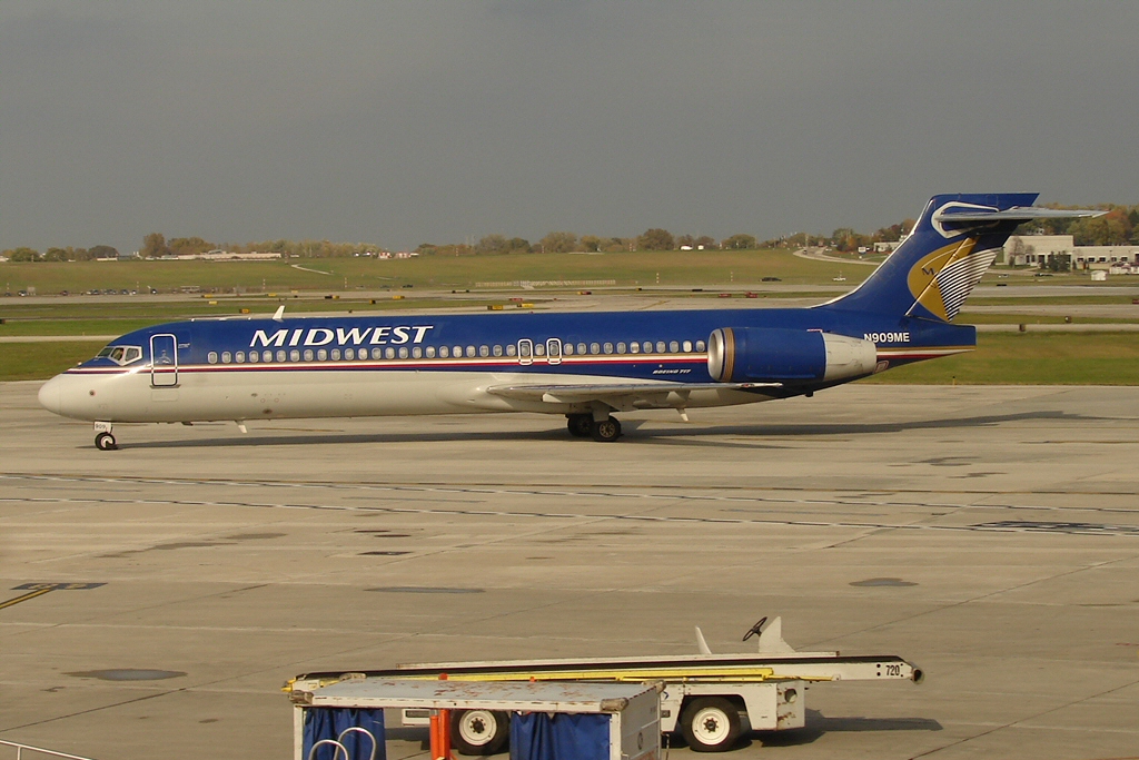 The Boeing 717 (4044754944).jpg