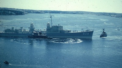 File:USS Timmerman (DD-828) after her launch on 19 May 1951.jpg