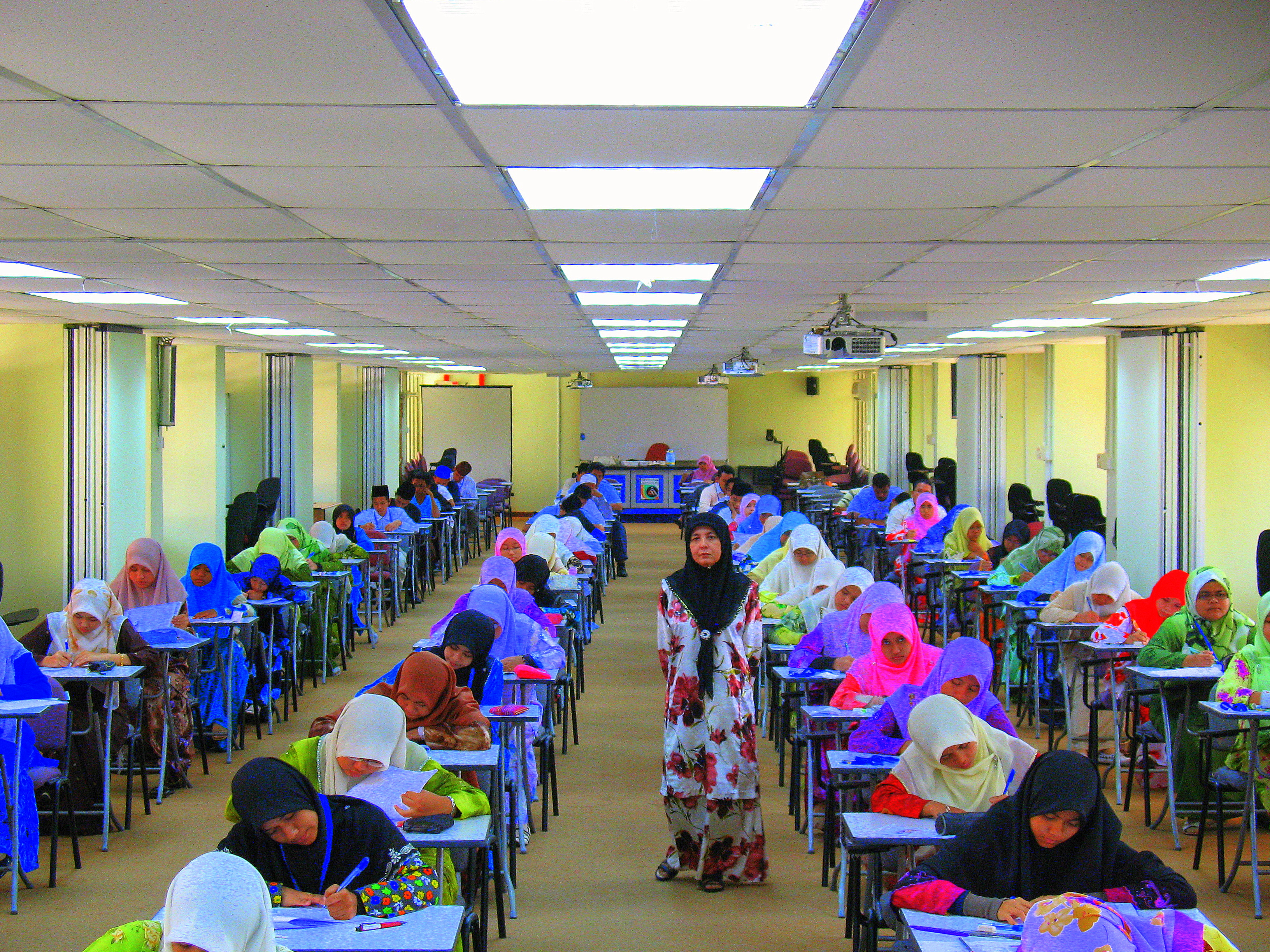 File Universiti Darul Iman Malaysia Final Exam Jpg Wikimedia Commons