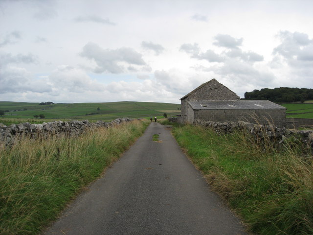 File:View of Lane and Barn near Dove Holes Quarry - geograph.org.uk - 948553.jpg