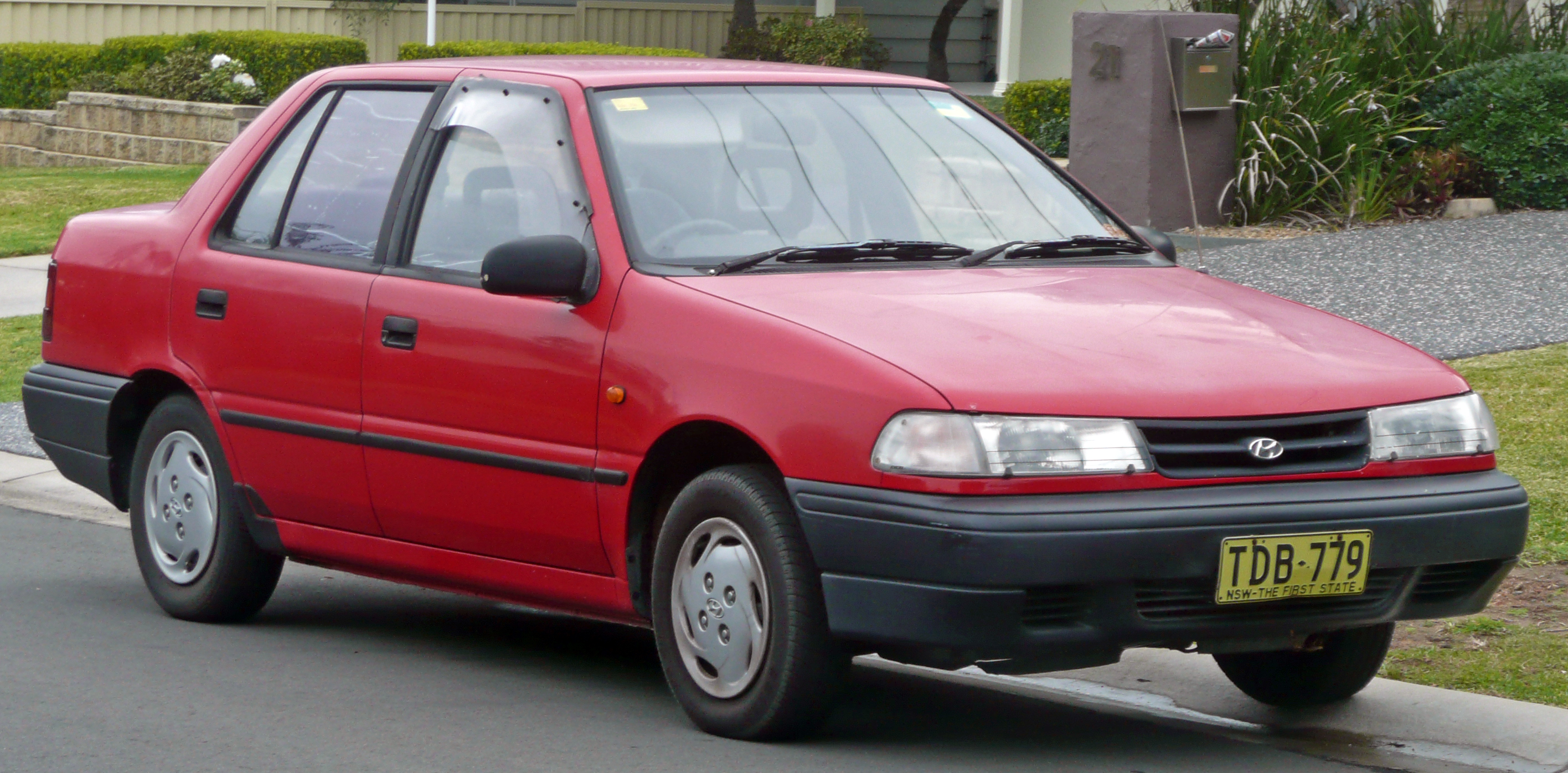 Hyundai Excel - Wikipedia, the free encyclopedia