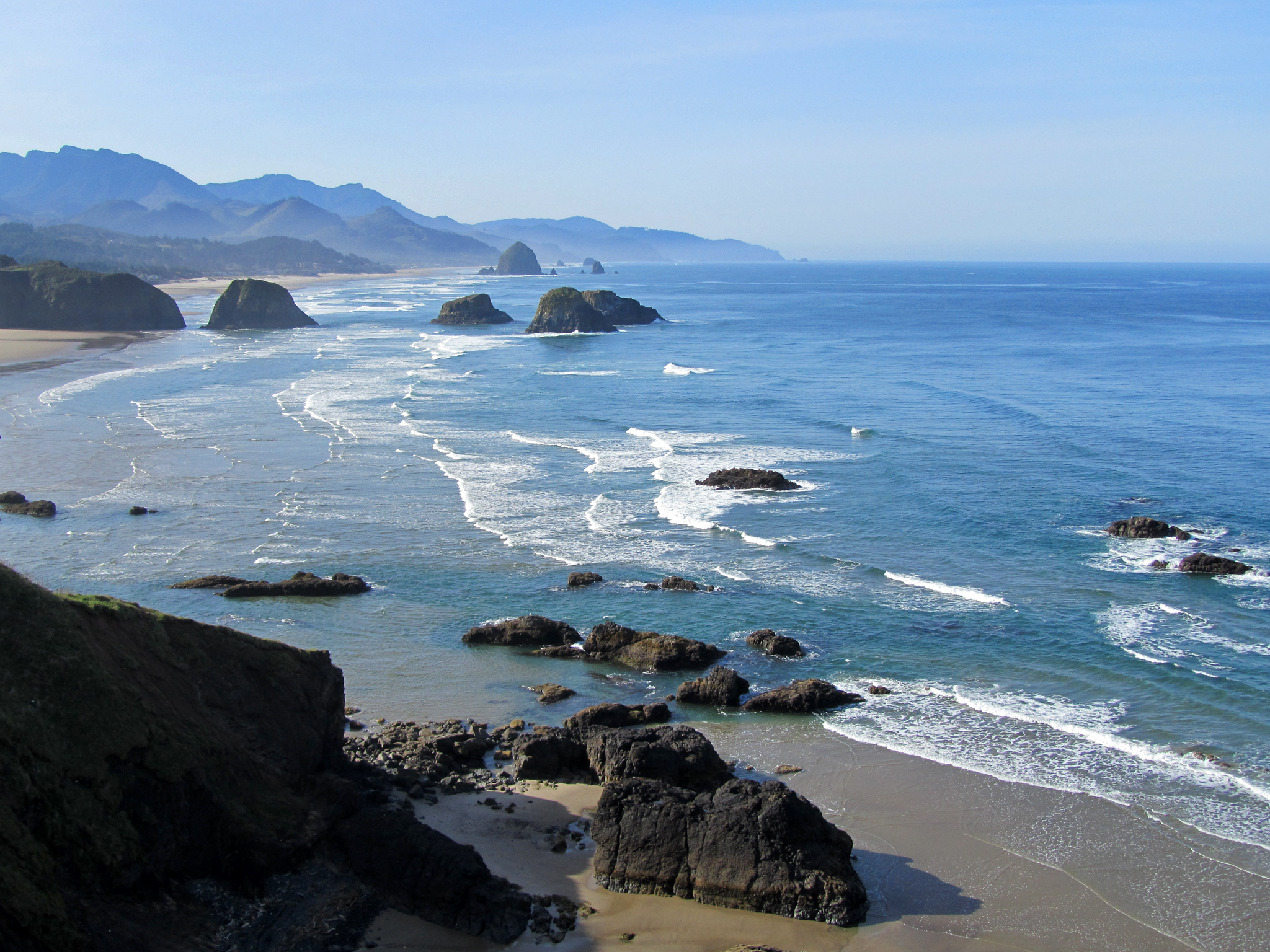 File Cannon Beach At Pacific Coast In Oregon 1 Jpg Wikimedia Commons