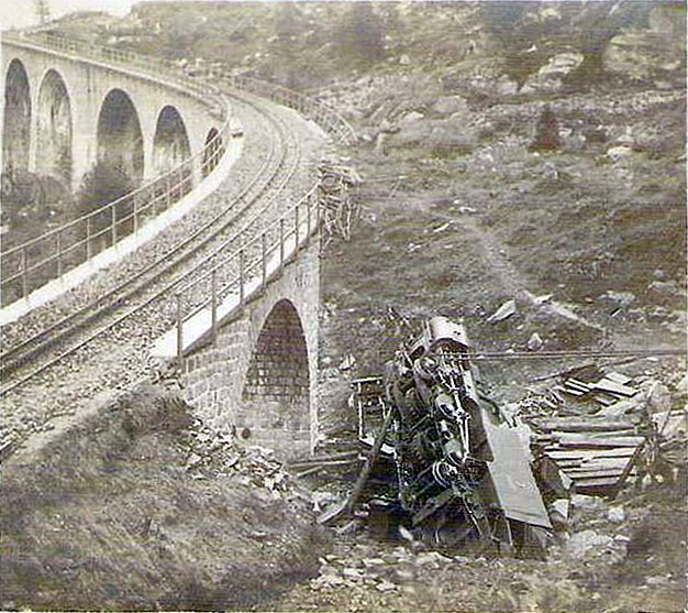 File:Chamonix - Accident du 25 août 1927 au viaduc du Montenvers.jpg