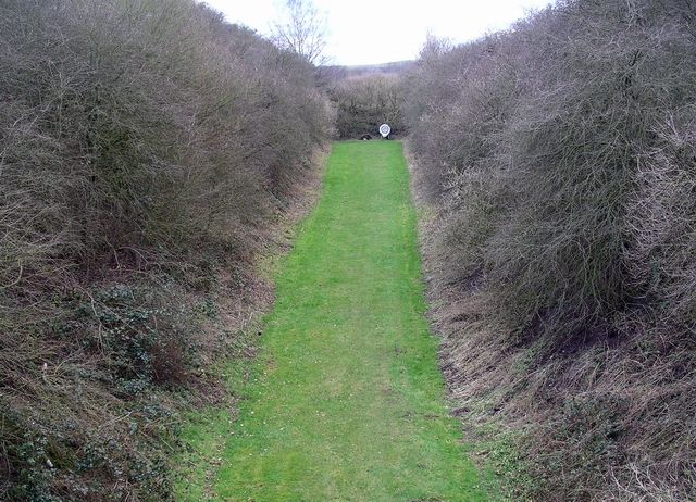 File:Course of dismantled railway 2 - geograph.org.uk - 347652.jpg