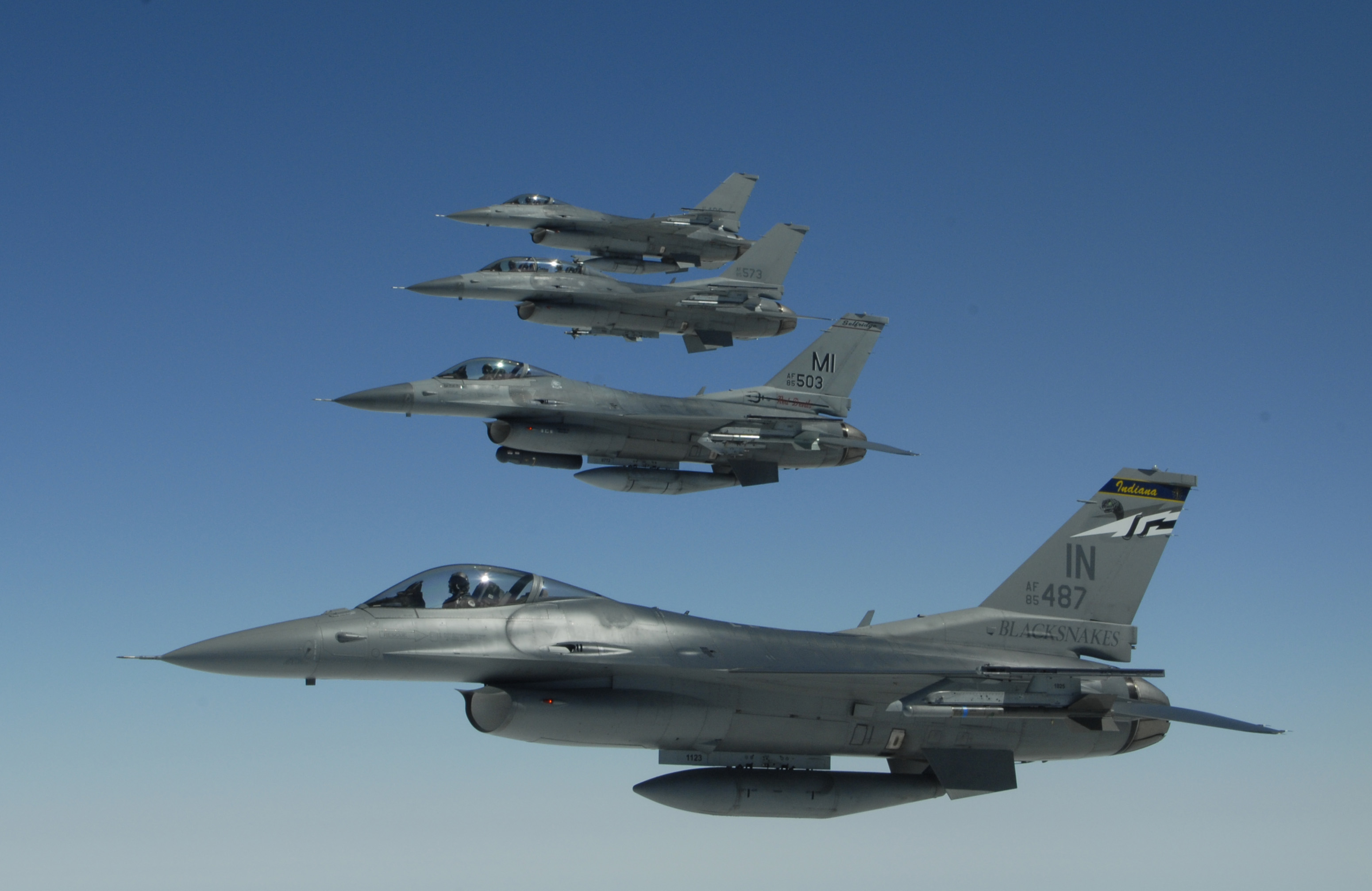 F-16s_Indiana_and_Michigan_ANG_in_flight