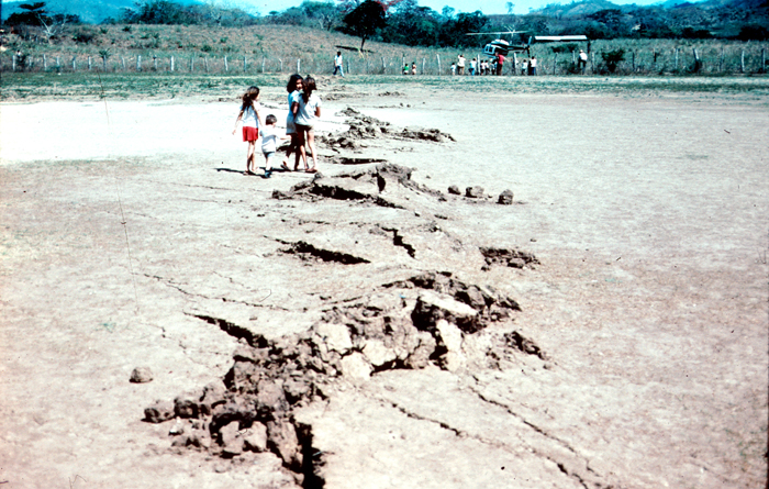 File:Fault trace geq00014.jpg