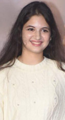 Harshaali Malhotra at the premiere of Salaam Venky (cropped).jpg