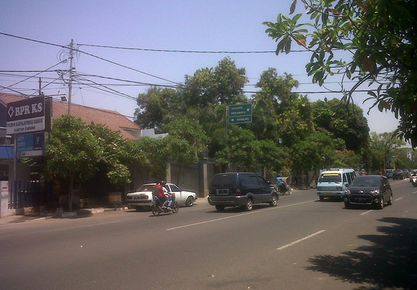 File:Jalan Siliwangi Kawasan Krucuk.jpg