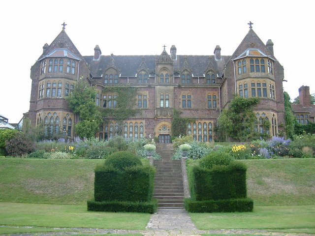 File:Knightshayes Court - geograph.org.uk - 211445.jpg