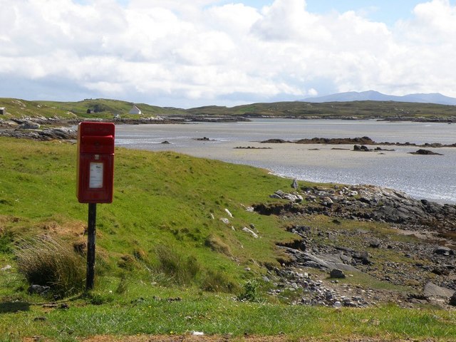 File:Post Box on Flodaigh - geograph.org.uk - 855860.jpg