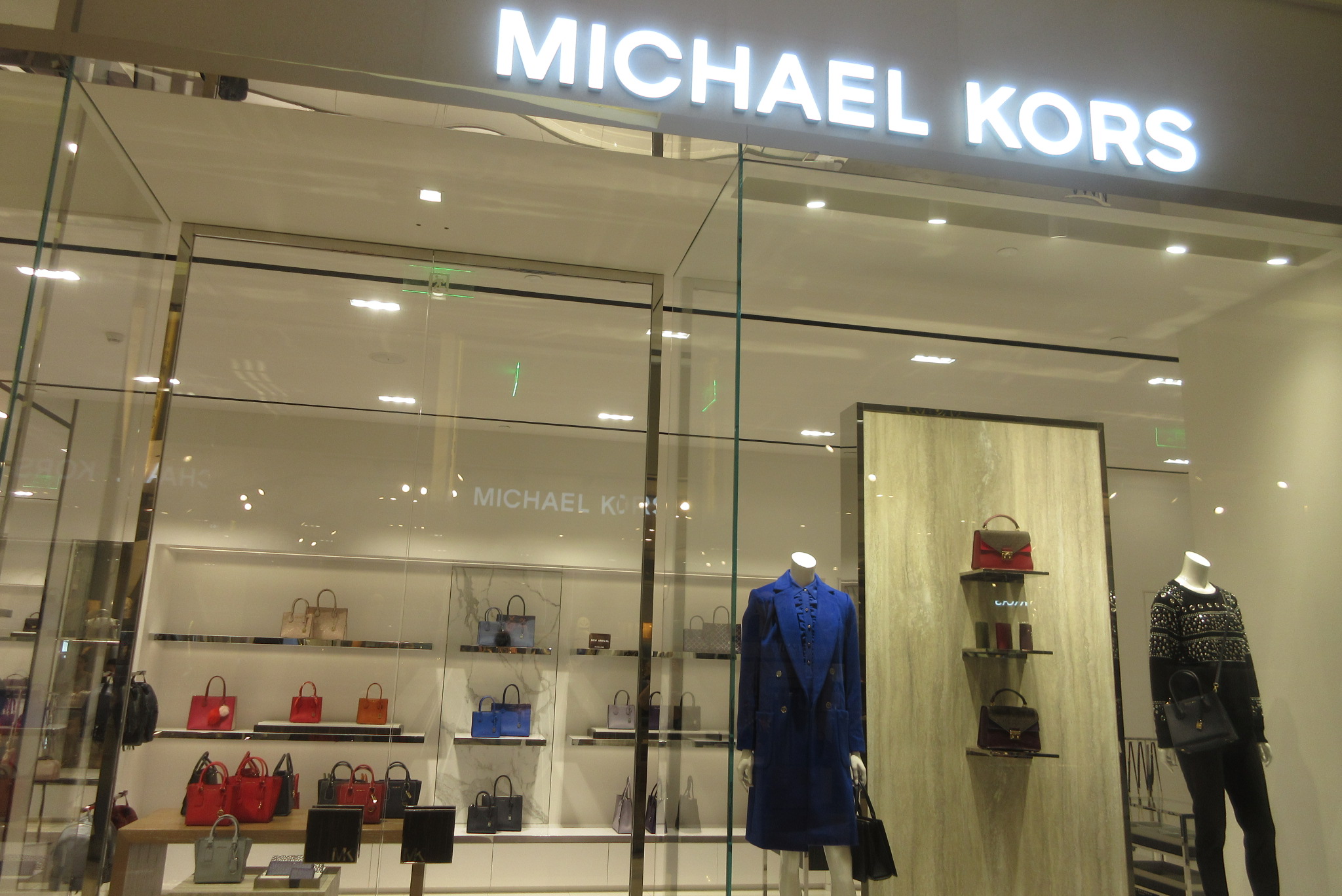 michael kors plaza