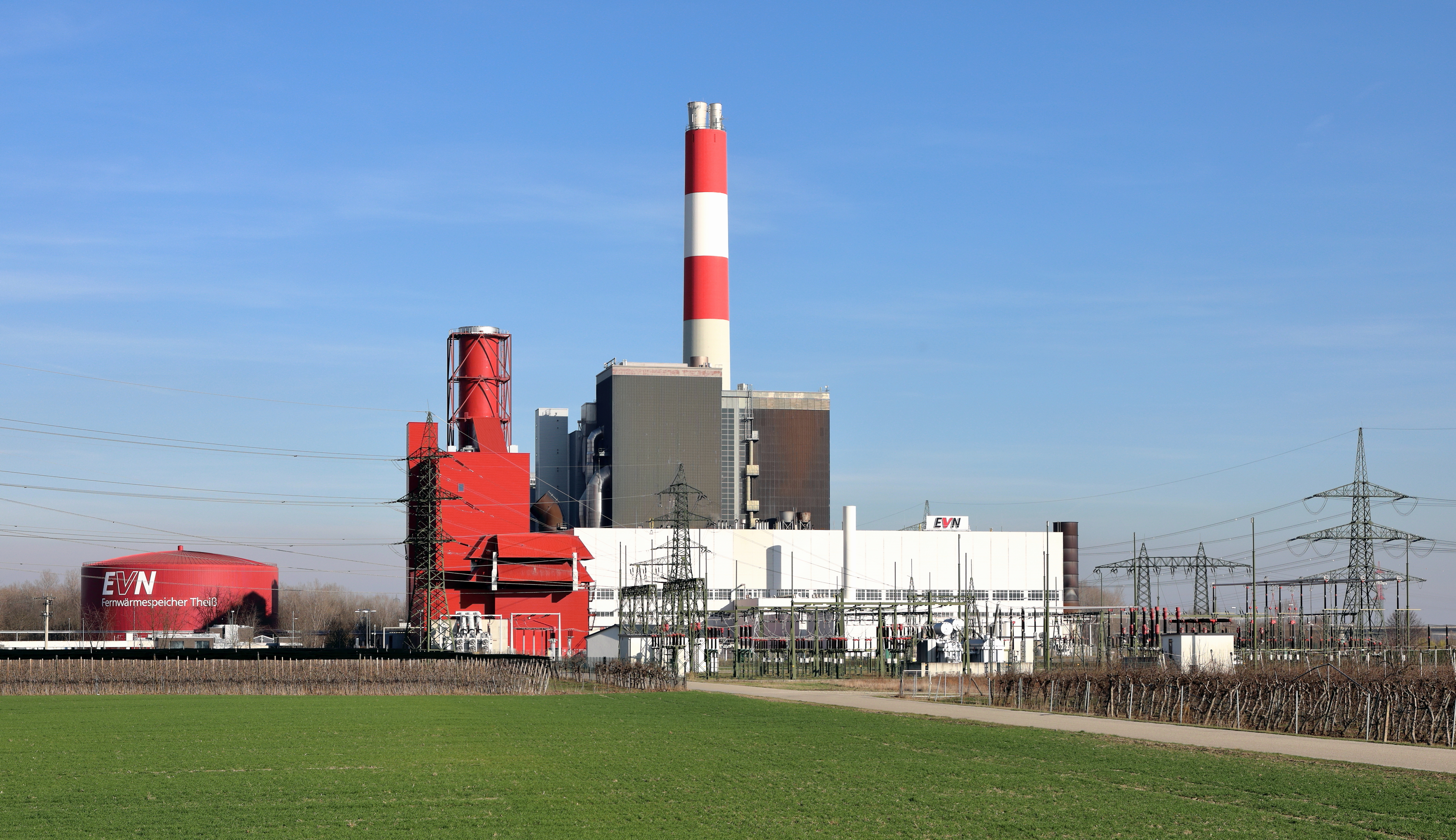 File:Theiß - Kraftwerk.JPG - Wikipedia