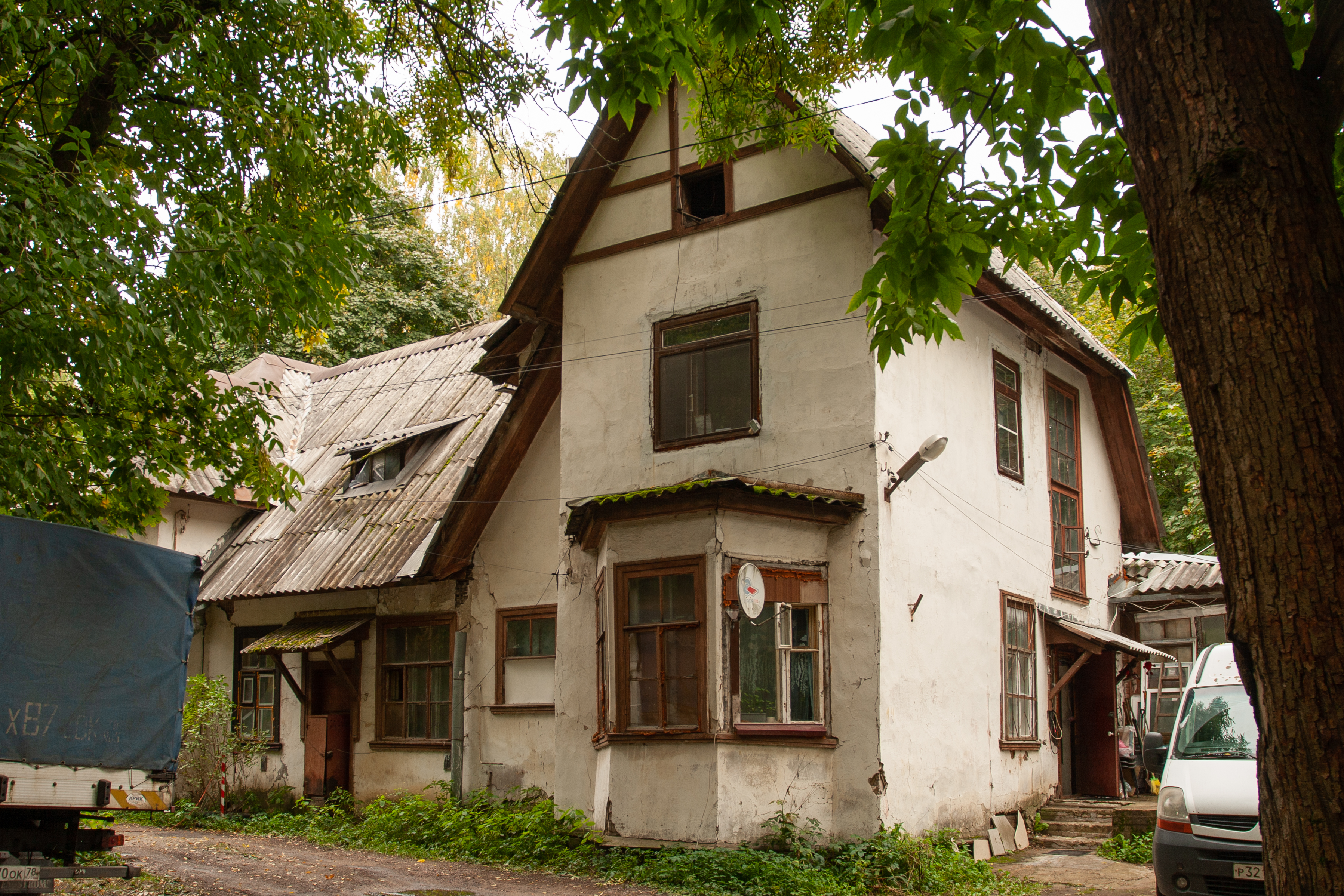 Городок no 8. Работник на коттедже. История научного городка. Научный городок старые фото.